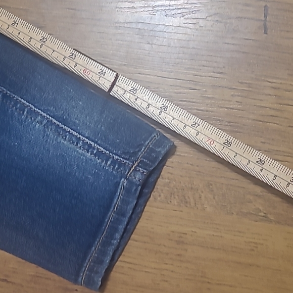 Sneakpeek sexy boyfriend crop 9 - Picture 2 of 4